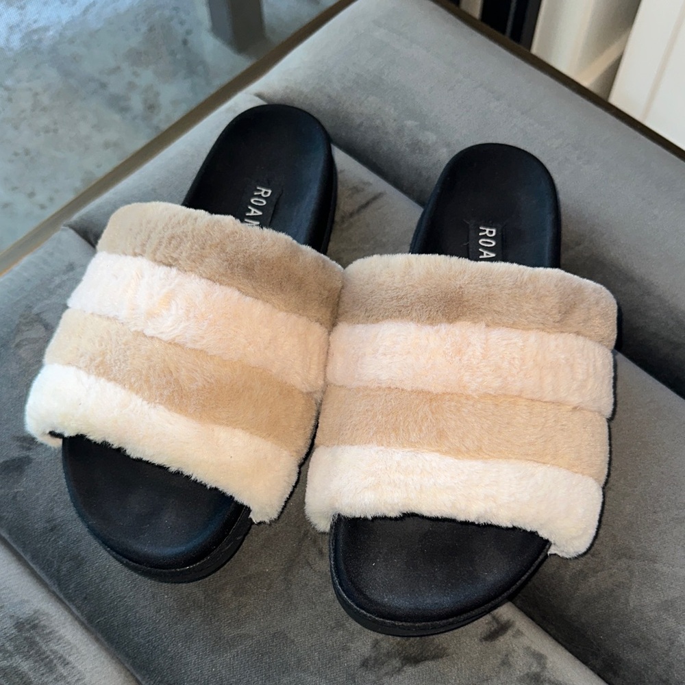 ROAM Fuzzy Sandals in Black and Cream